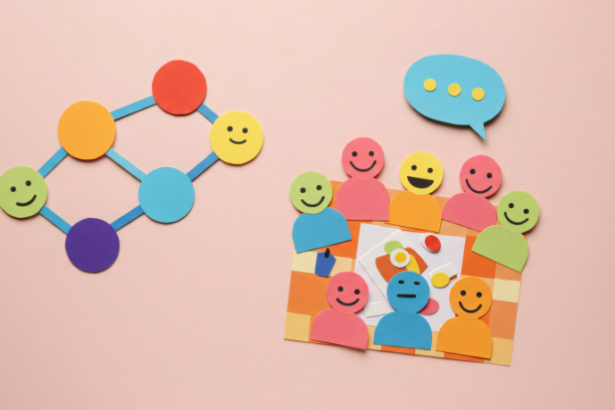 Comunicação assertiva com neurodivergentes exige escuta ativa, clareza e empatia para fortalecer vínculos entre família e escola, com orientações de Alexandre Costa Pedrosa.